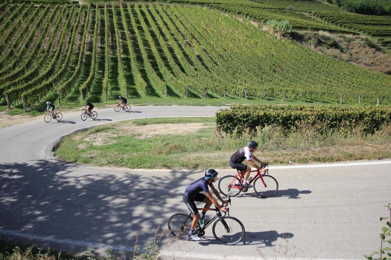 Lo Scoiattolo Piedmont Bike Hotel 프랄롤모 외부 사진