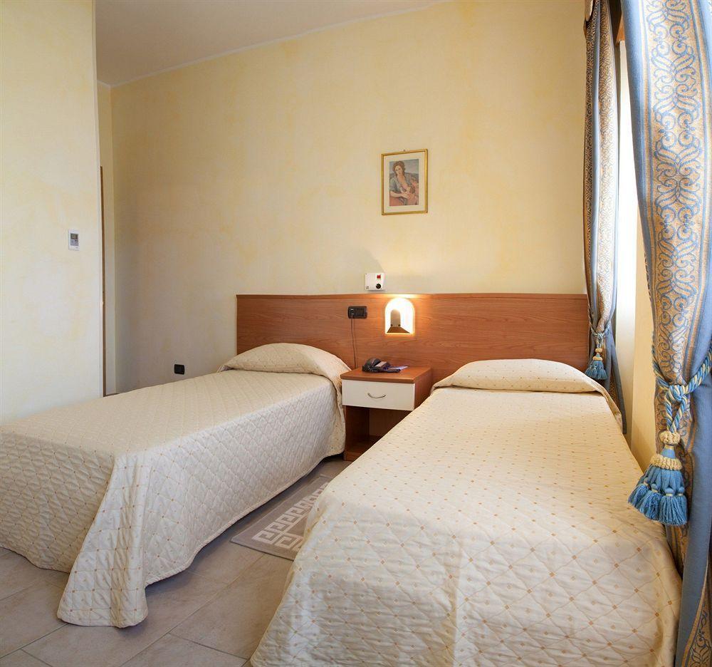 Lo Scoiattolo Piedmont Bike Hotel 프랄롤모 외부 사진