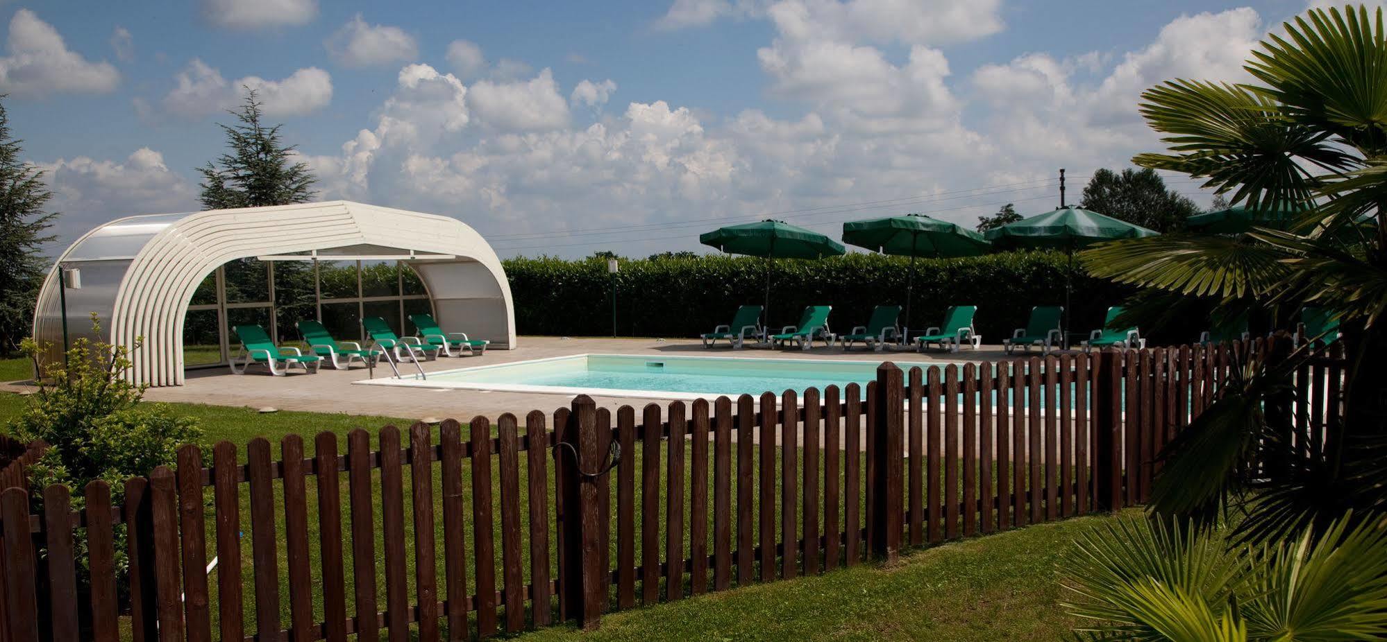 Lo Scoiattolo Piedmont Bike Hotel 프랄롤모 외부 사진